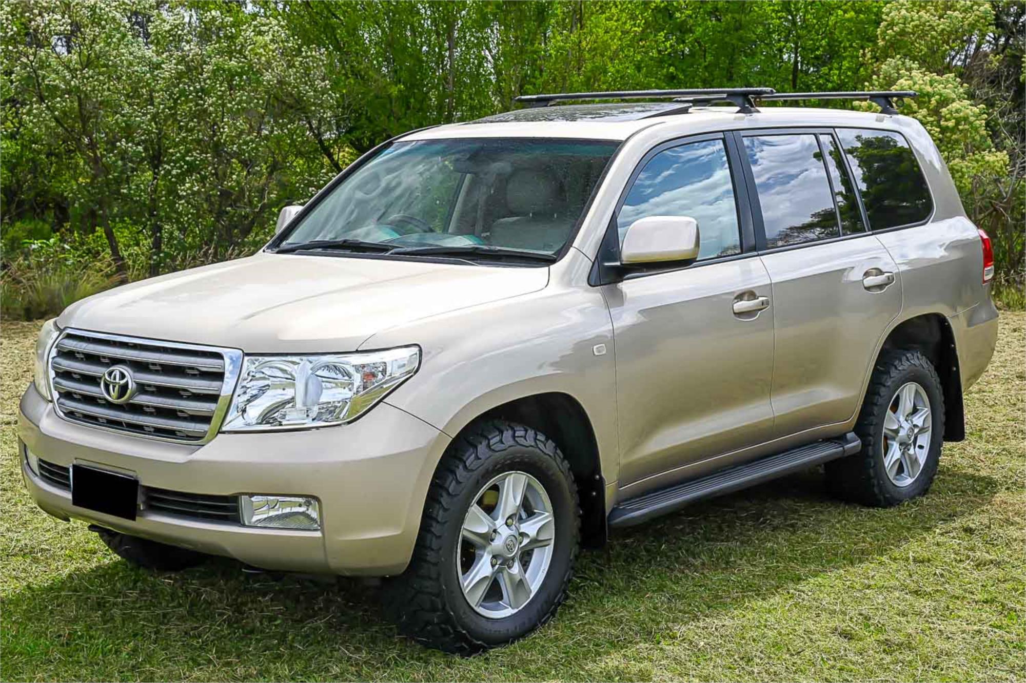 2010 Toyota Landcruiser Thumbnail