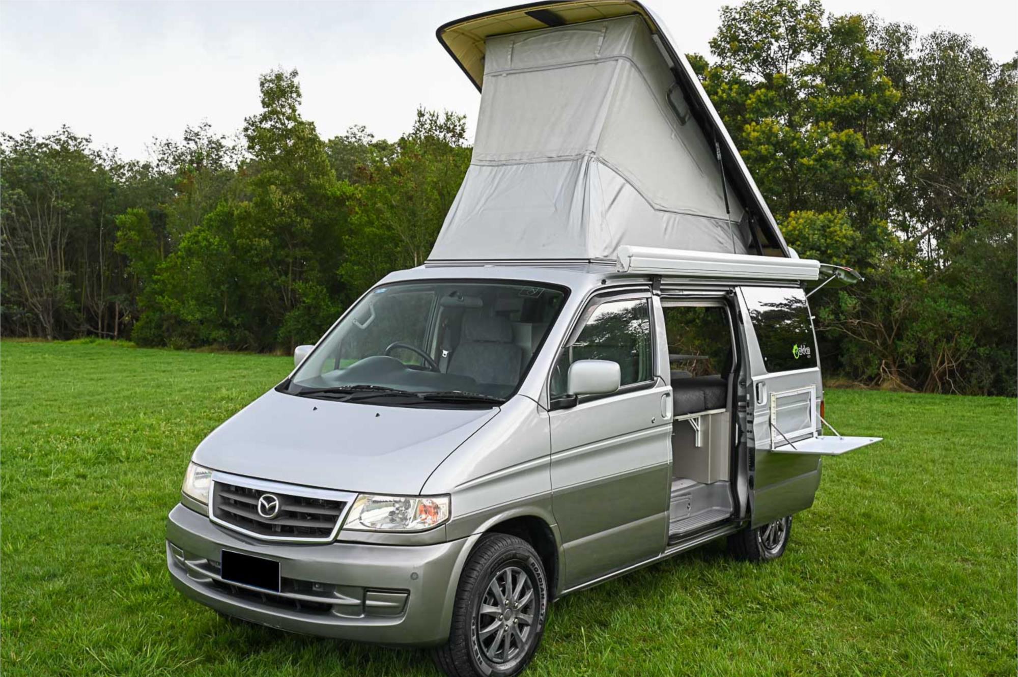 1999 Toyota Hiace Thumbnail
